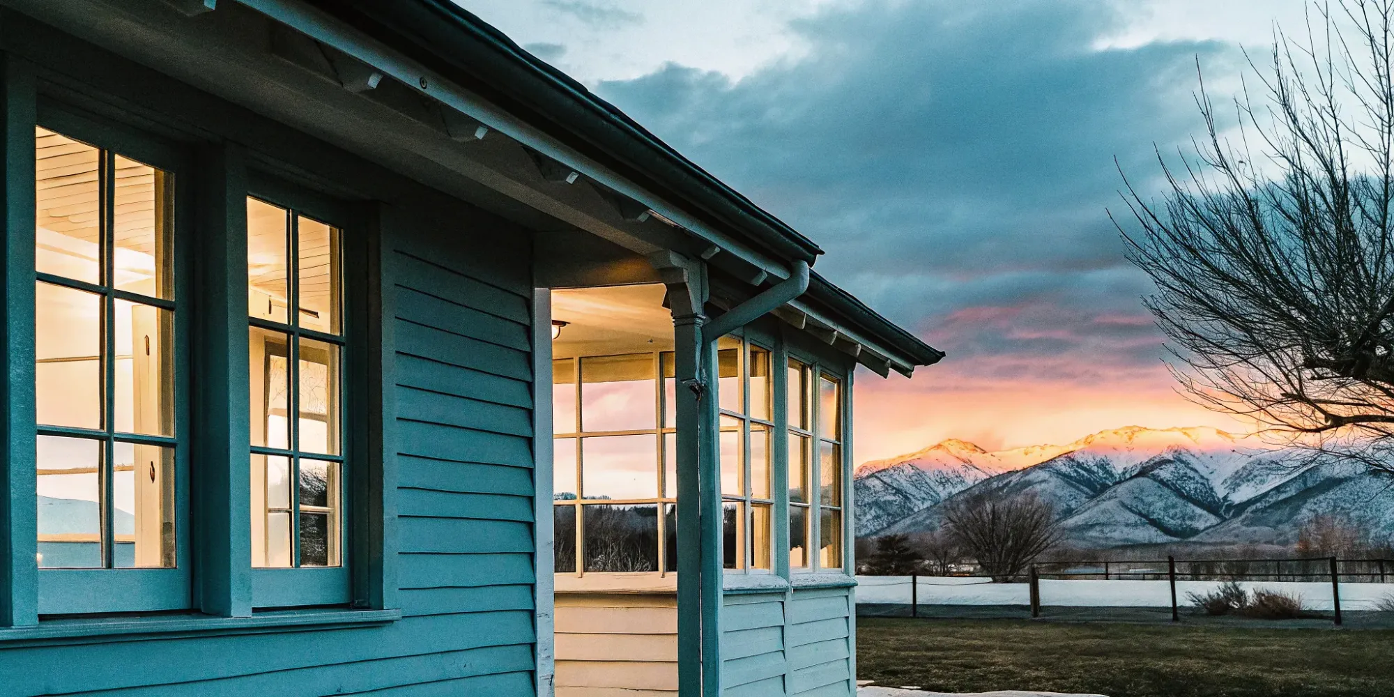 Utah renters insurance protects belongings in a cozy home.